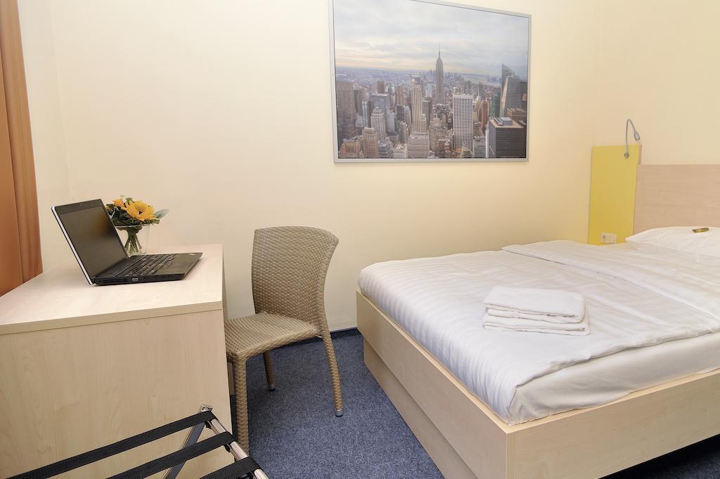 Best Deal Airporthotel Weeze Pokoj fotografie